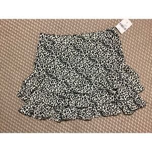 Foerever 21 animal print skirt